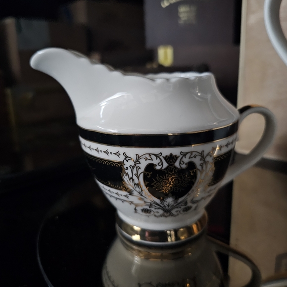 NIB Angioletti Designs Black Gold Scallop Porcelain 3-Pc Tea Set Teapot Sugar - Picture 14 of 14